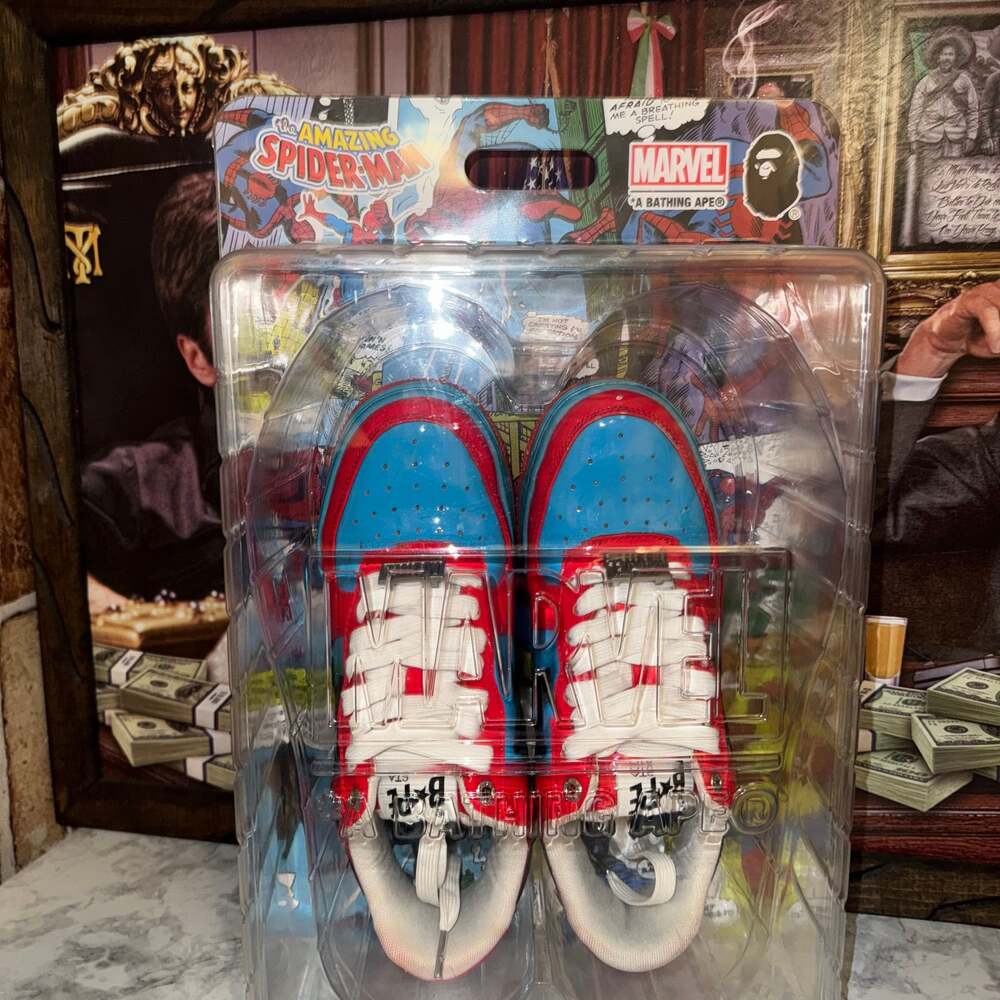 A Bathing Ape Marvel Comics x Bape Sta 'Spider Man'